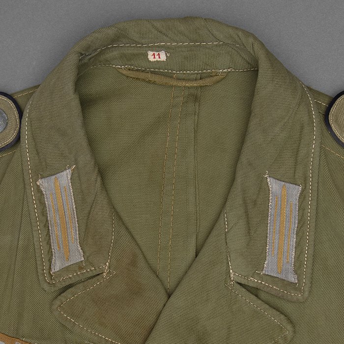 DM30 Interesting third pattern tropical service blouse for a Heer Pionier Obergefreiter — image 4