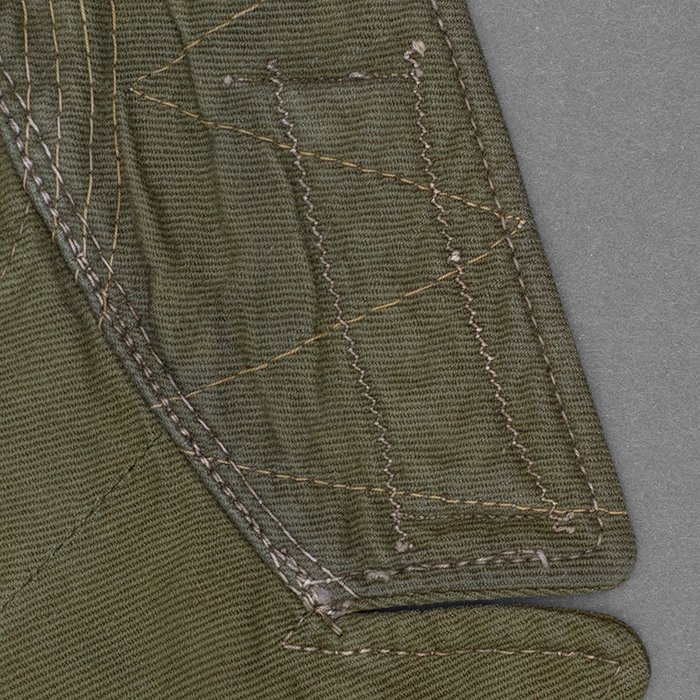 DM30 Interesting third pattern tropical service blouse for a Heer Pionier Obergefreiter — image 6