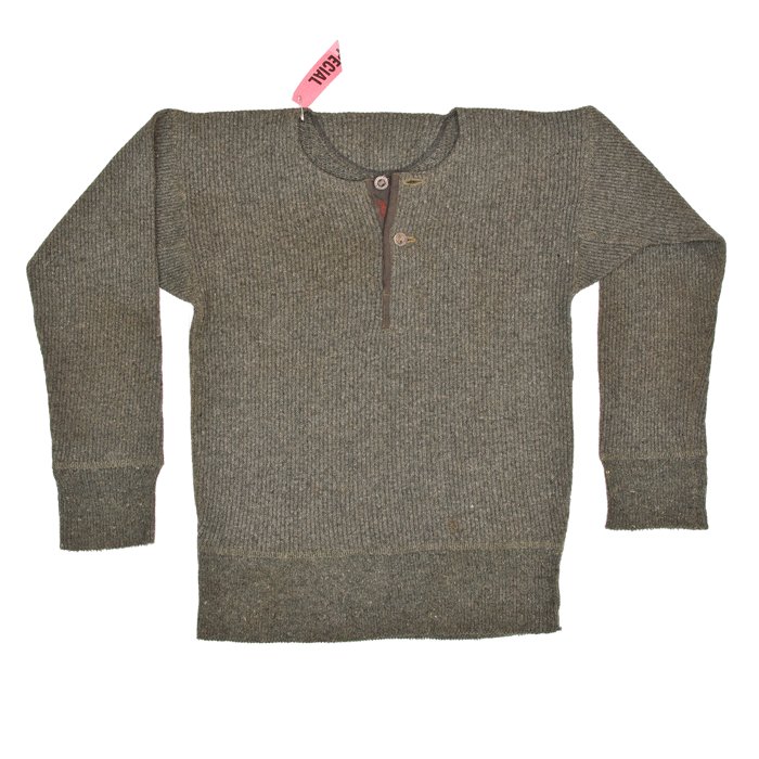 MCU42 German made crew neck sweater with button placket in olive green — image 2