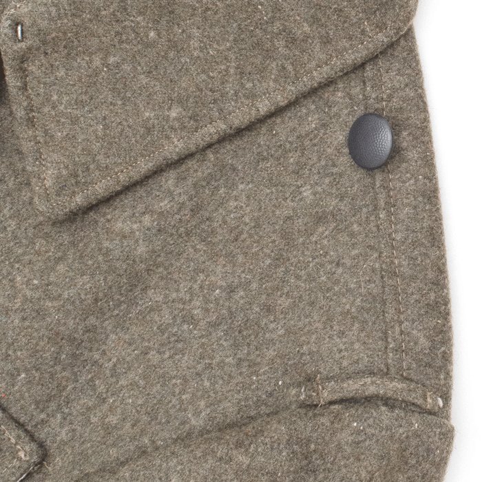 MAA41 Late issue four pocket issue service blouse in field grey for Hermann Göring Division personnel — image 10