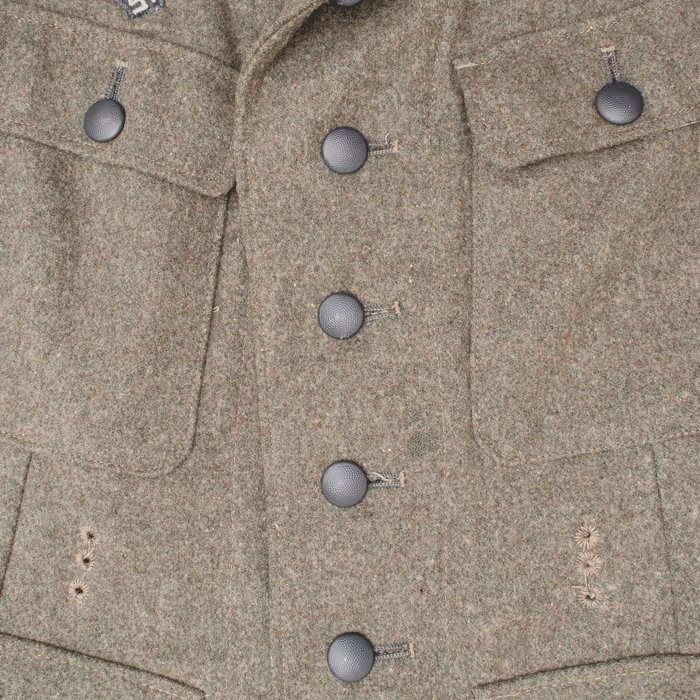 MAA41 Late issue four pocket issue service blouse in field grey for Hermann Göring Division personnel — image 12
