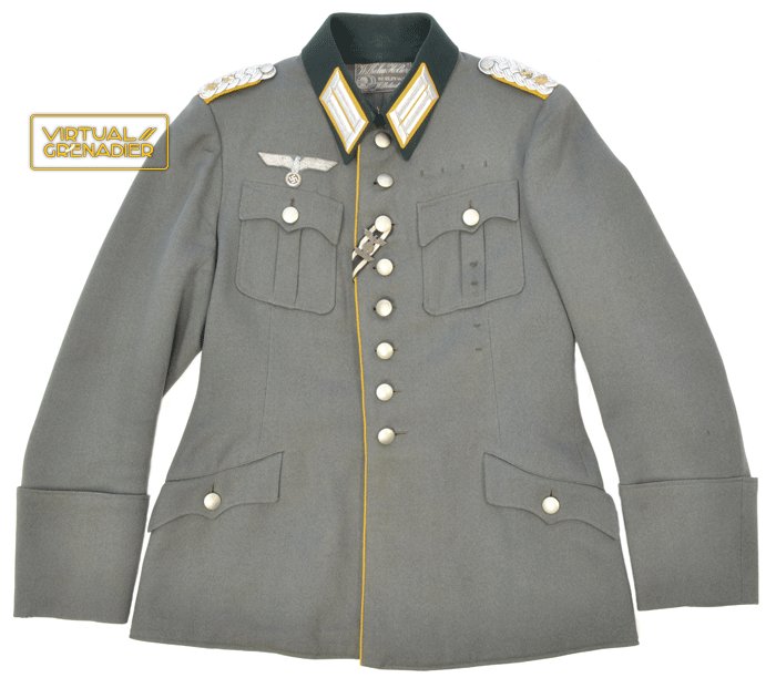 HMU4 Holters' tailored pre war piped service blouse for a Kavallerie Oberstleutnant — image 2
