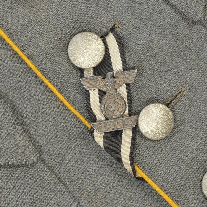 HMU4 Holters' tailored pre war piped service blouse for a Kavallerie Oberstleutnant — image 7