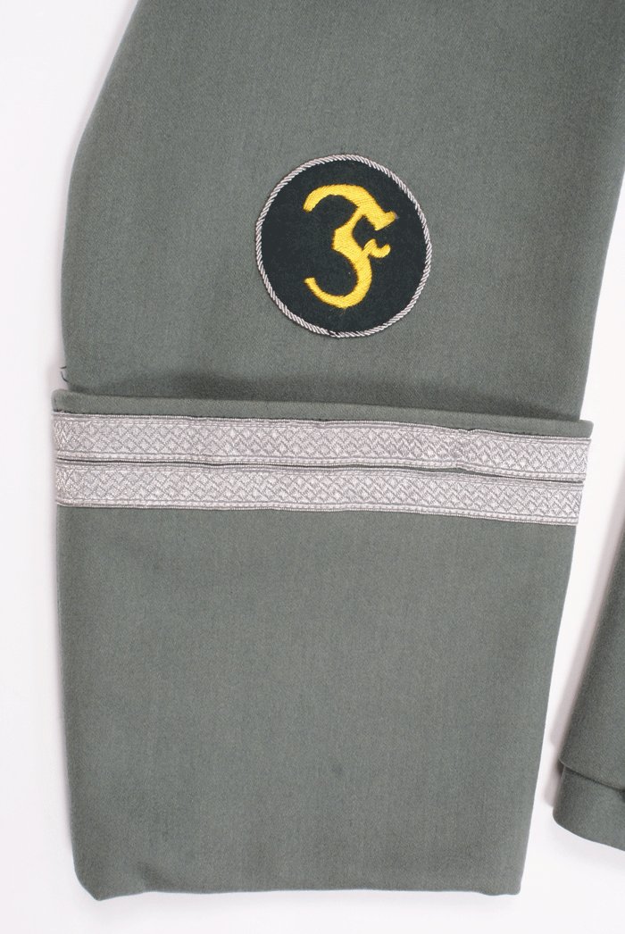 Custom-tailored M36style tunic for a Heer Oberfeldwebel (Spieß) in Kavallerie-Regiment 5 — image 7