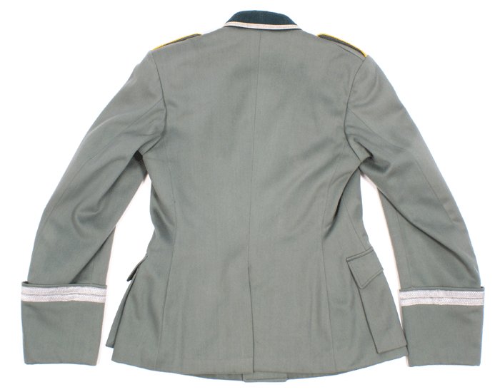 Custom-tailored M36style tunic for a Heer Oberfeldwebel (Spieß) in Kavallerie-Regiment 5 — image 9