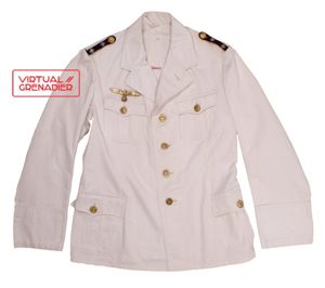 White summer tunic for a Kriegsmarine Oberfähnrich