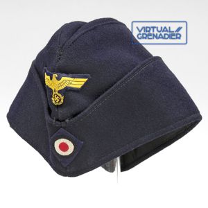 JT016 Early Kriegsmarine EM overseas cap manufactured by the firm …