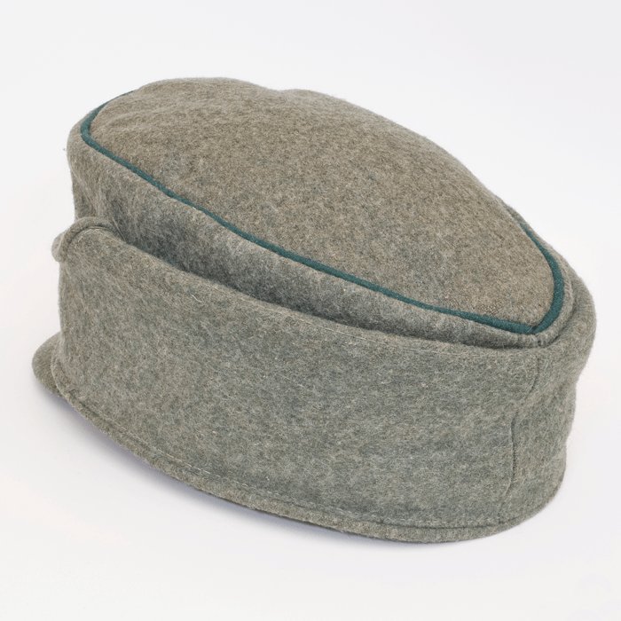 VRH1 Customs official's Bergmütze in excellent condition — image 9