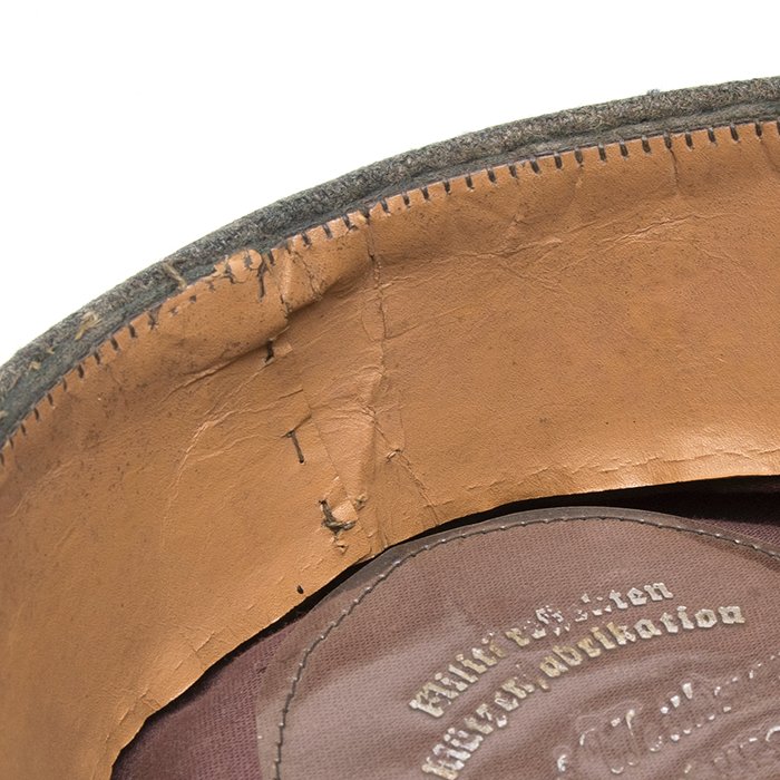 KMA16 Heer Panzergrenadier officer's visored cap made by the firm of J. Weithmann — image 16