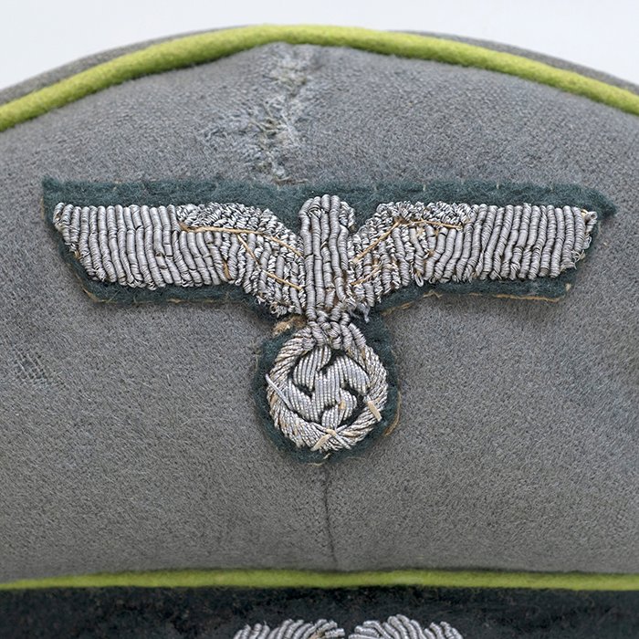 KMA16 Heer Panzergrenadier officer's visored cap made by the firm of J. Weithmann — image 6