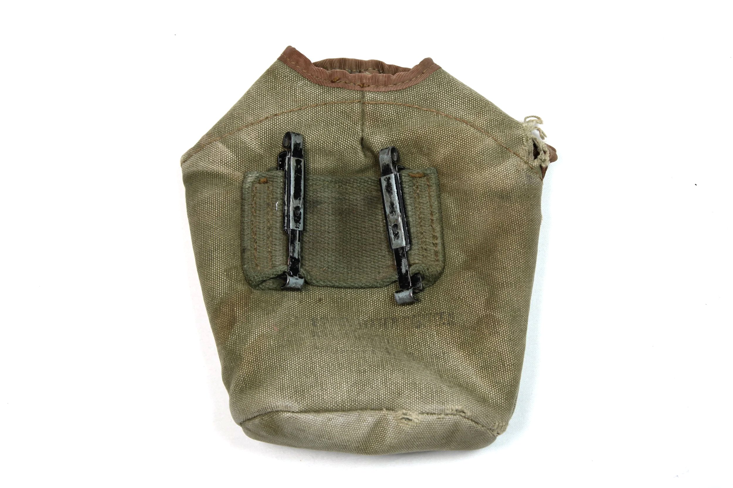Vietnam War M56 Canteen Pouch — image 2