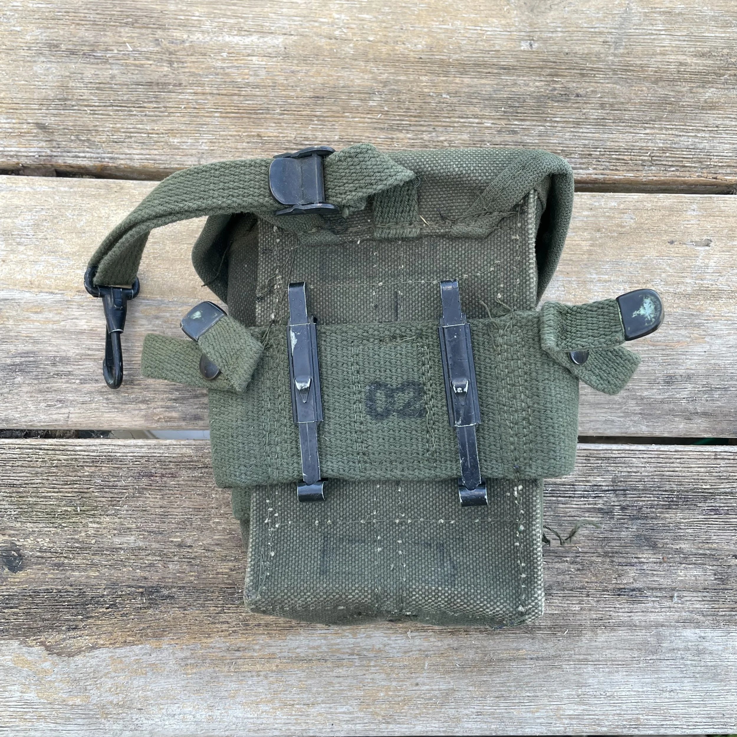 Pair of Dead Stock Vietnam War M1956 Universal Small Arms Ammunition Pouch 2nd pattern — image 3