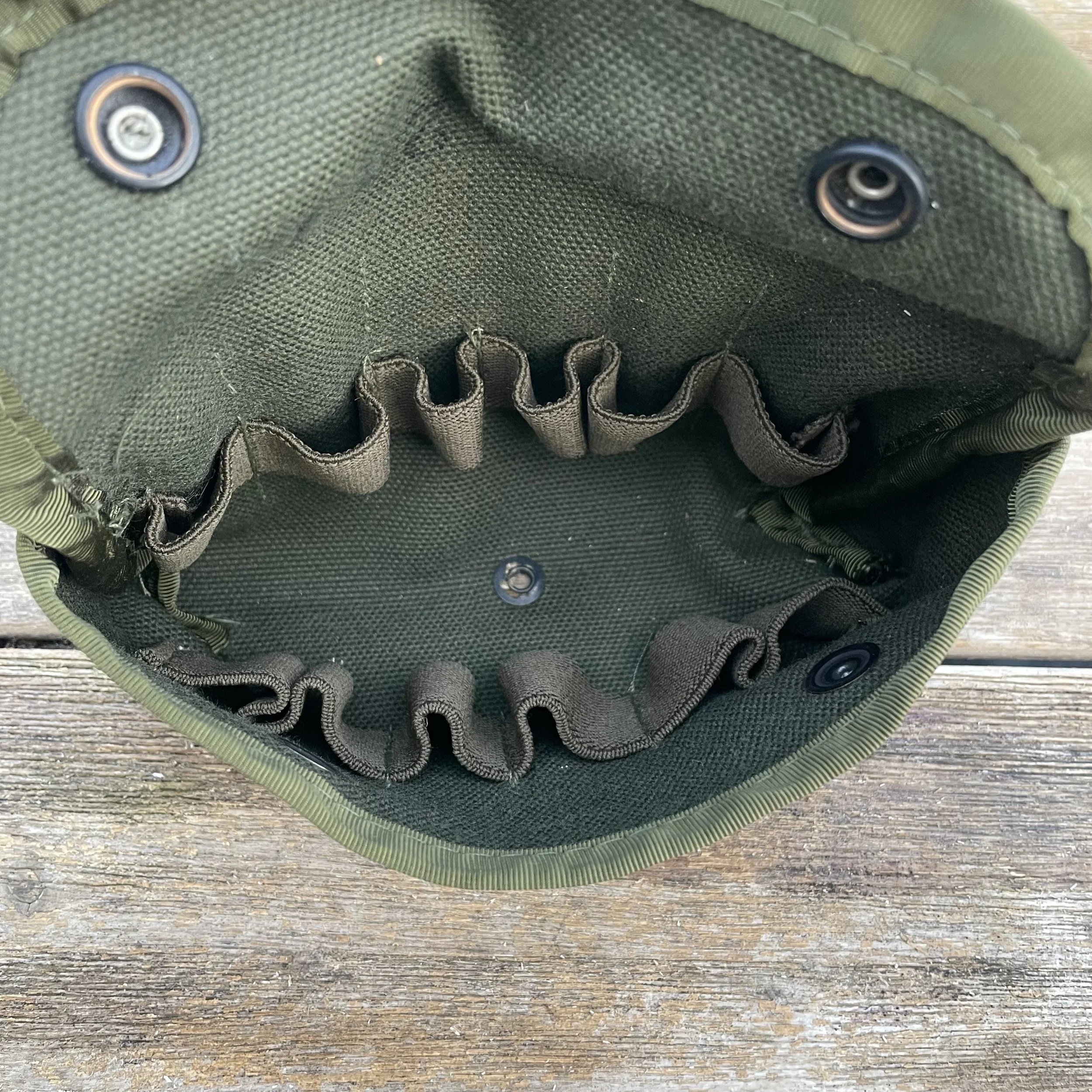 Shotgun Shell Pouch 12 Shells — image 4