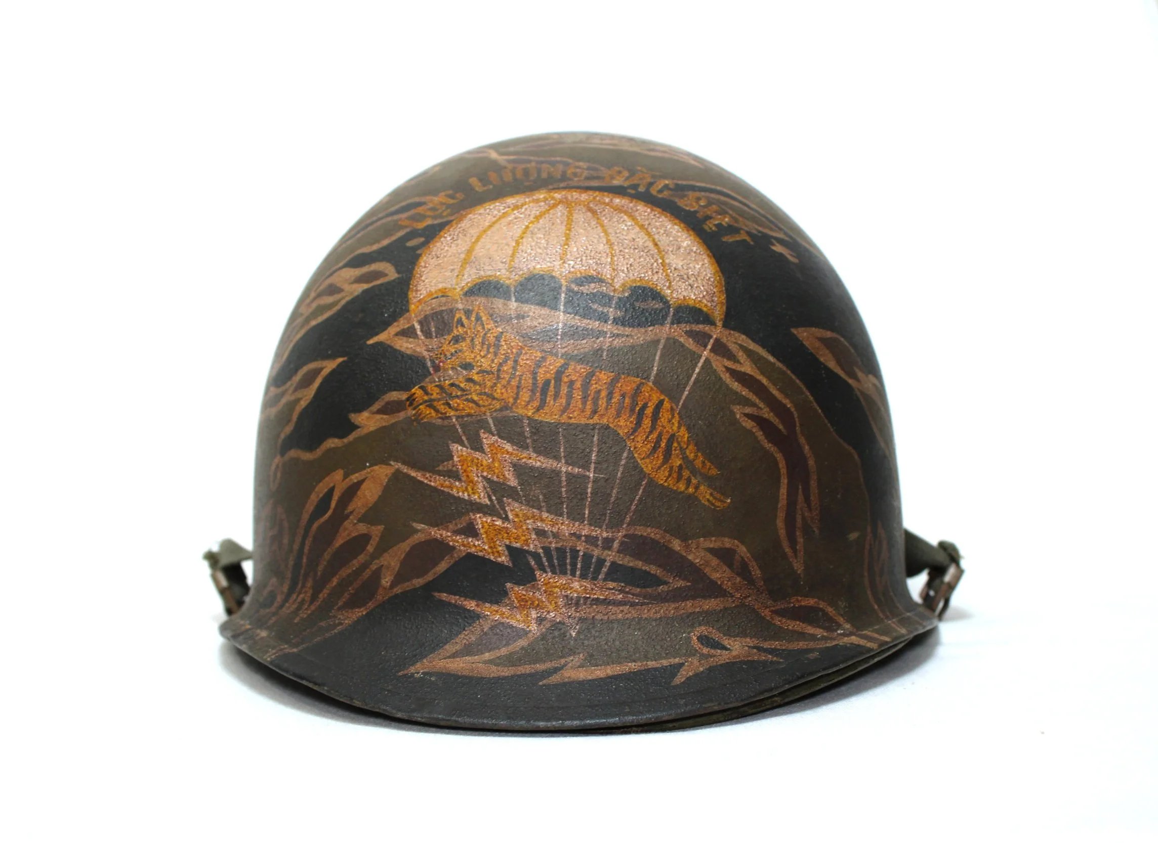 Souvenir Vietnam War 'Luc Luong Dac Biet' LLDB (Vietnamese Special Forces) Tiger Stripe M1 Helmet — image 3