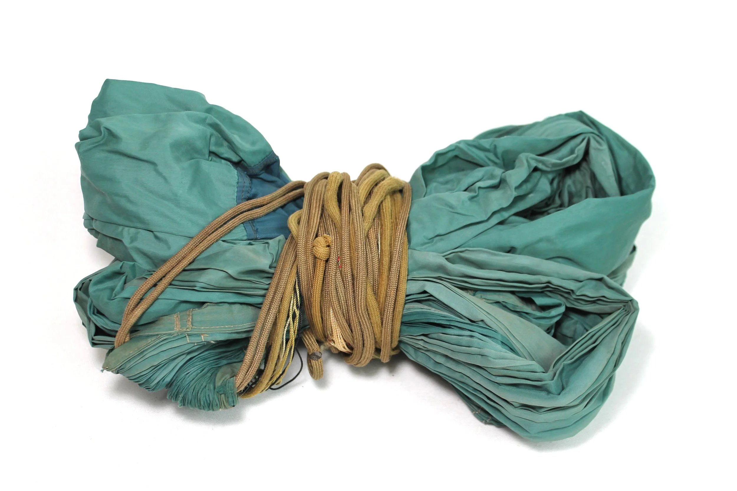 Very Rare Vietnam War Original Viet Cong Hammock — image 2