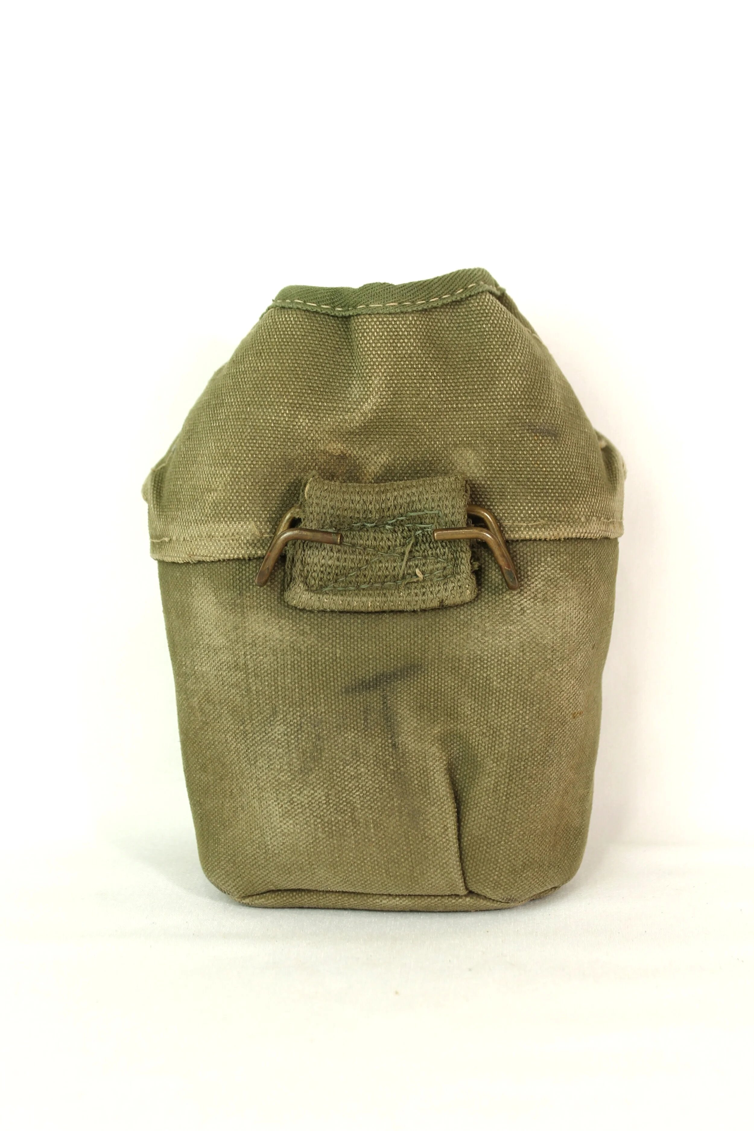 US EARLY WW2 CANTEEN COVER AND POST WAR CANTEEN — image 2