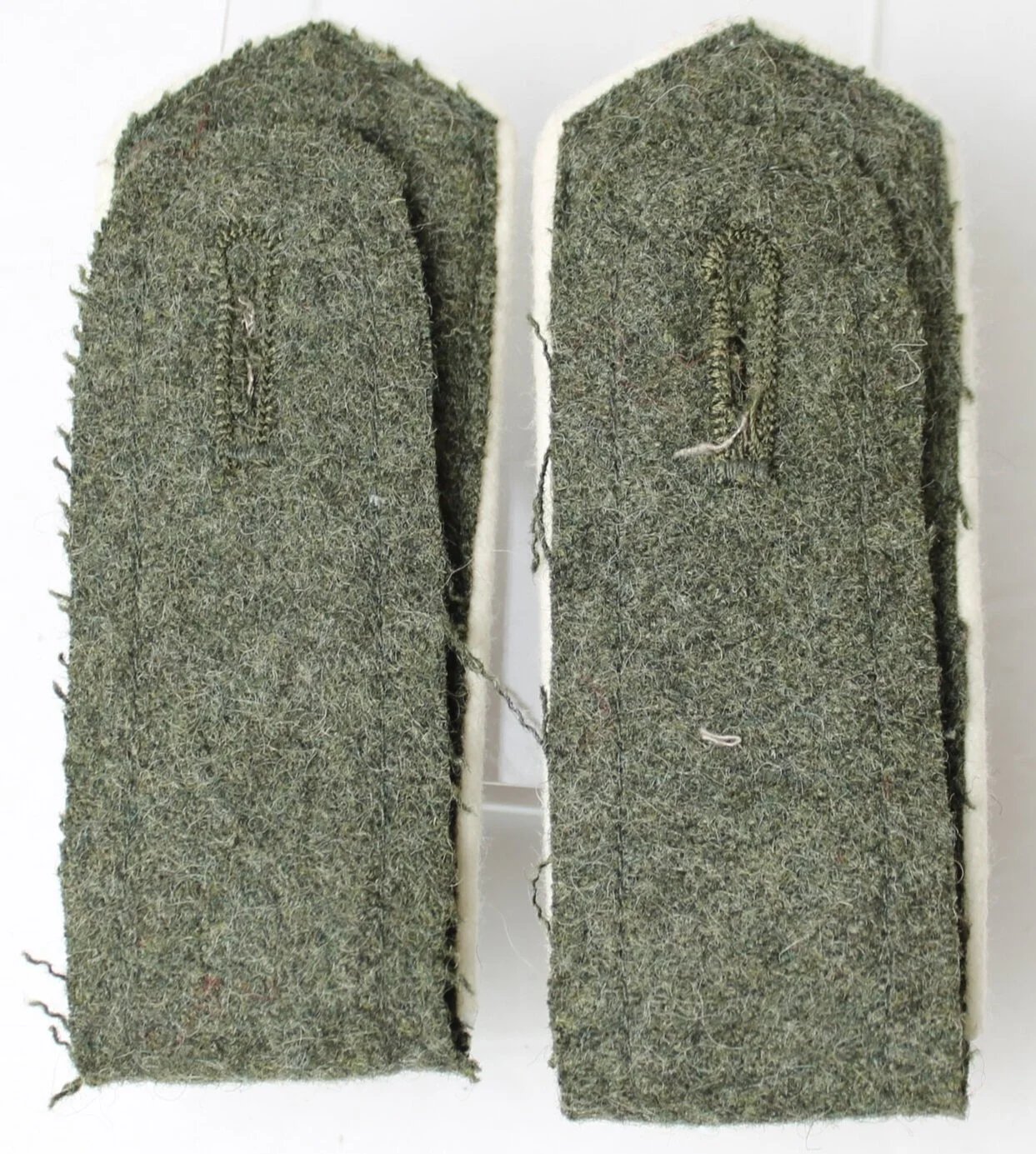 Reproduction WWI GERMAN M1907 M1915 TUNIC 17TH REGIMENT SHOULDER BOARDS — image 2