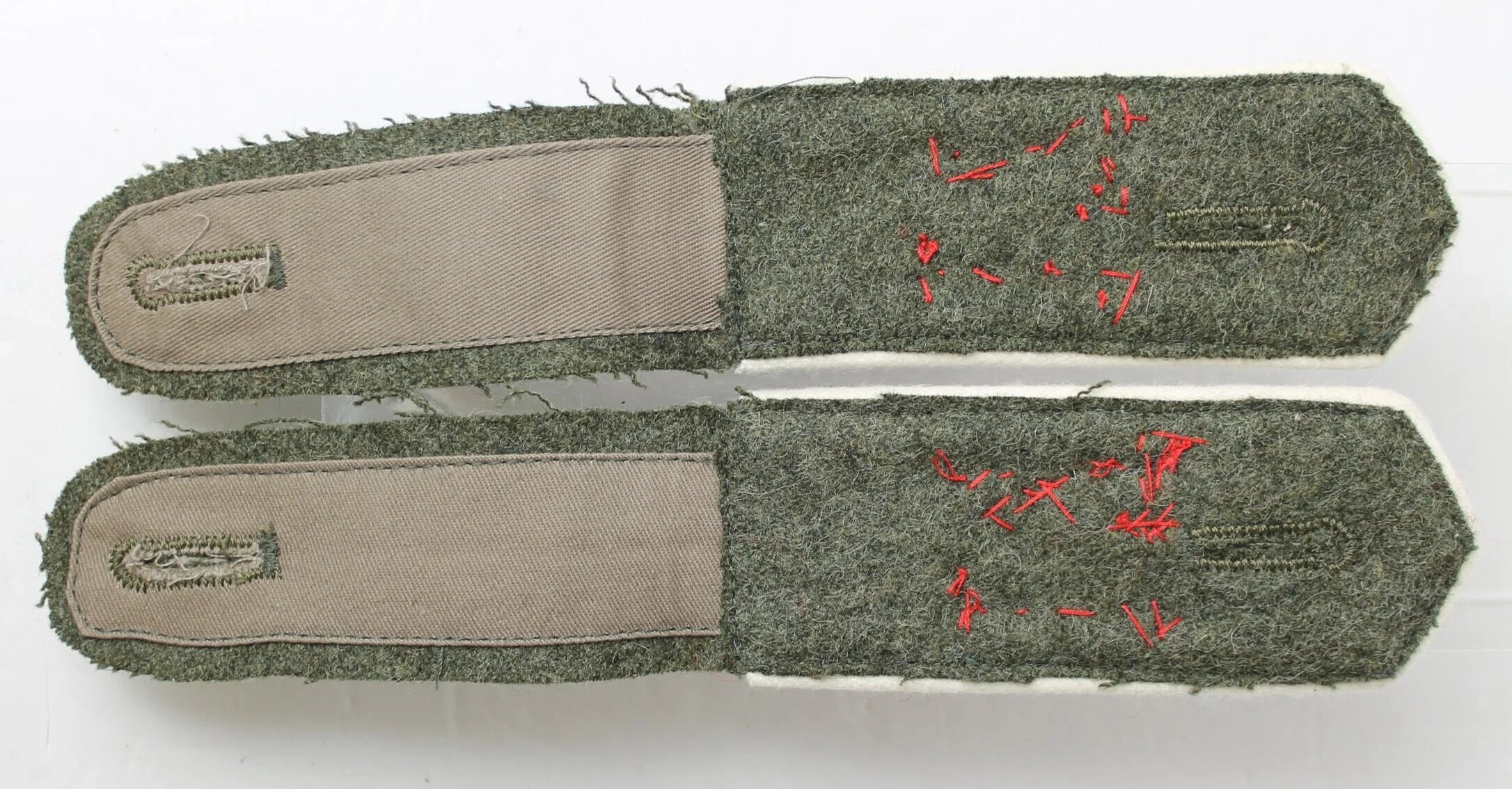 Reproduction WWI GERMAN M1907 M1915 TUNIC 17TH REGIMENT SHOULDER BOARDS — image 3