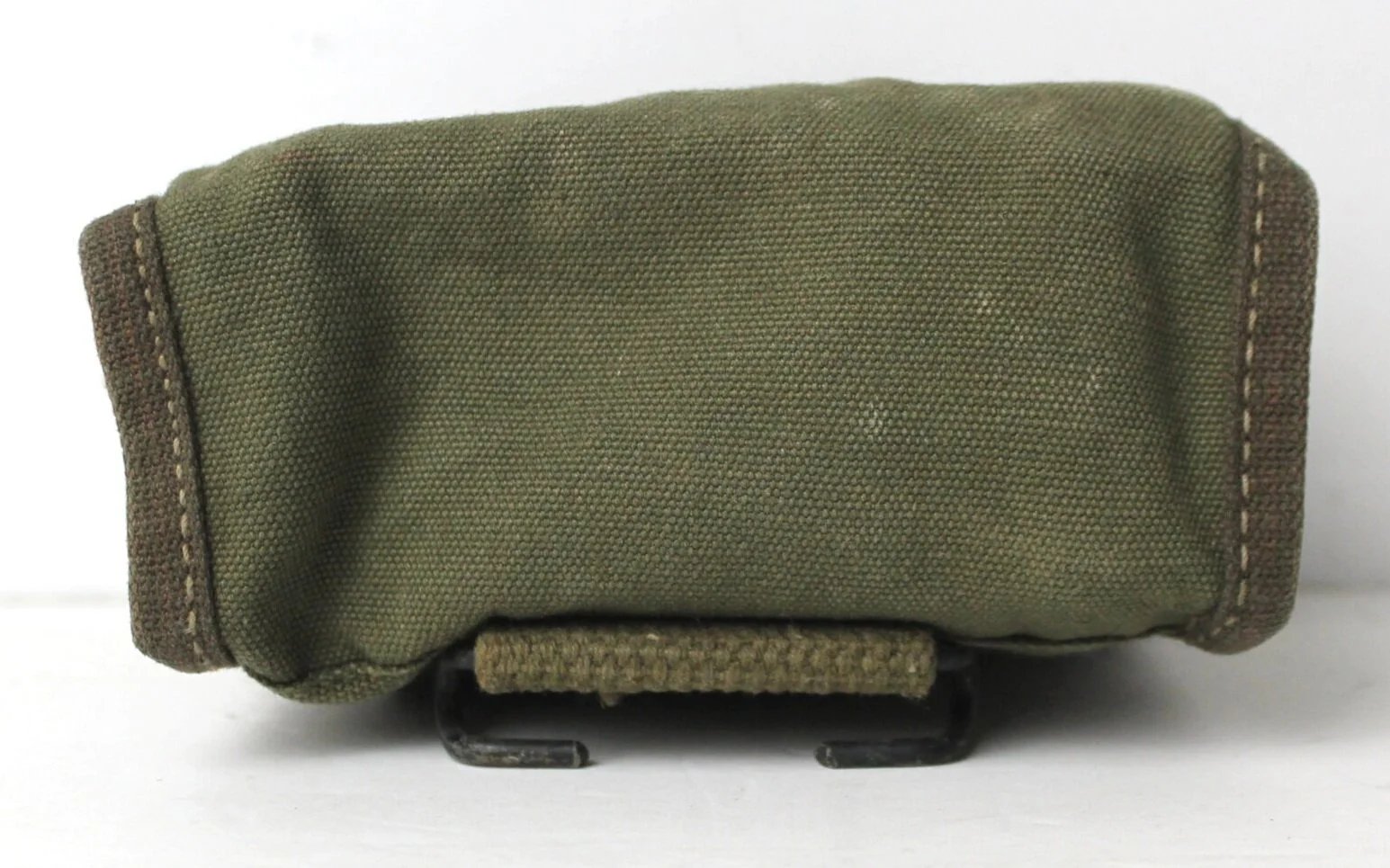 1945 US Army Jungle First Aid Kit Pouch with Original Contents — image 5