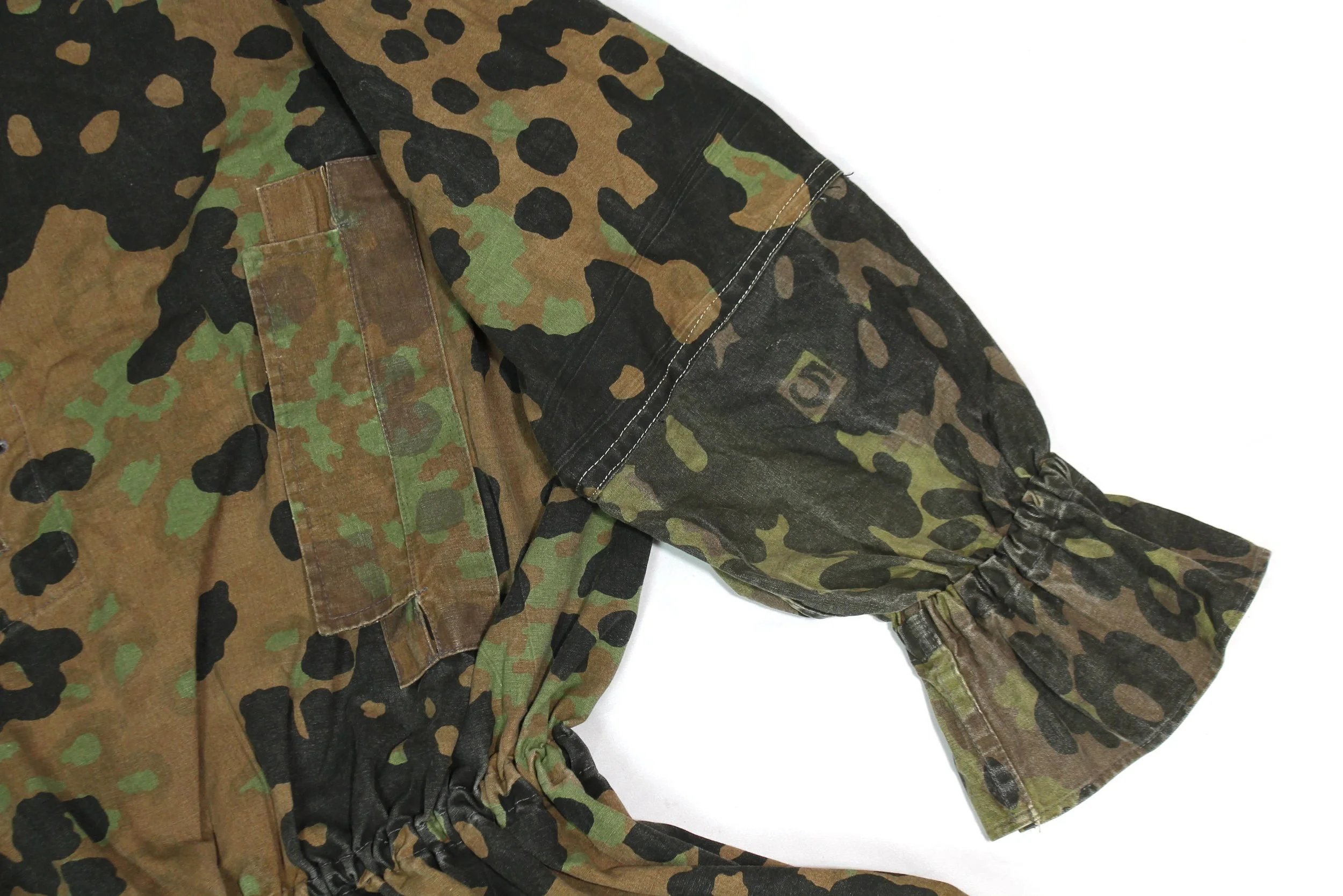 Reproduction Custom One Of a Kind Mixed Sleeves SM Wholesale Waffen SS Type I Late 3/4 Overprint camouflage Variant Smock With Late 5/6 Overprint Sleeves — image 5