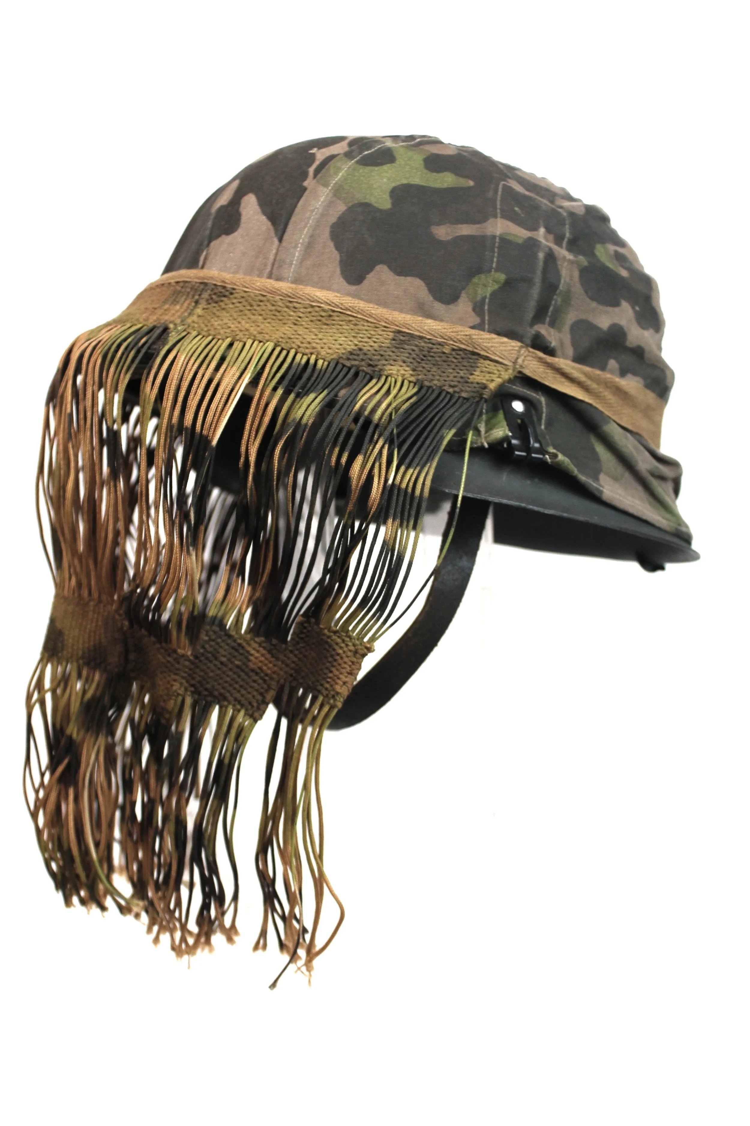 Reproduction WW2 German Waffen SS (Aged) Camouflage Sniper / MG Face Veil Type 2 (Original Slider!) — image 3