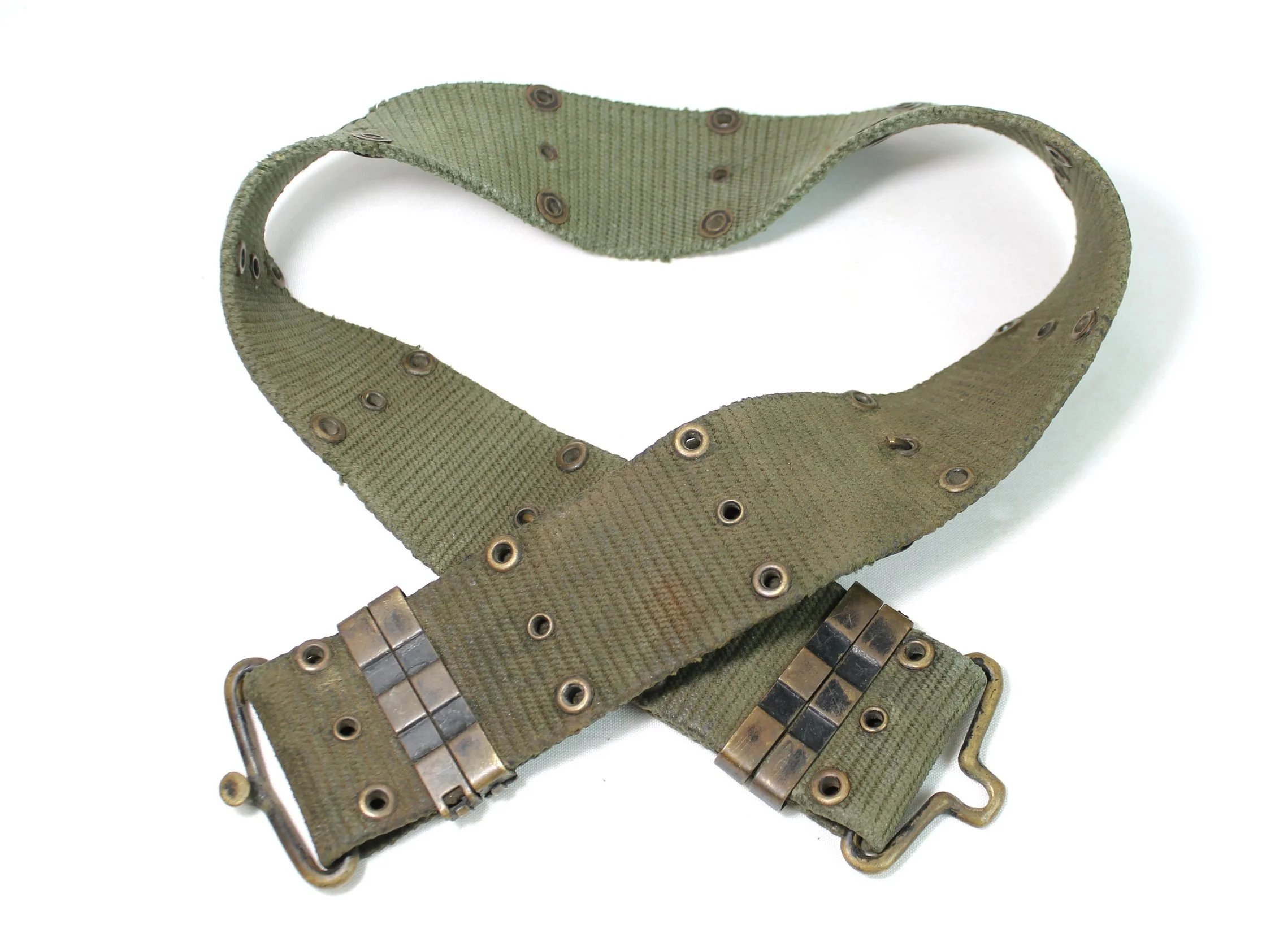 Vietnam War US M56 M1956 pistol Belt Medium 1st pattern Horizontal Web — image 2
