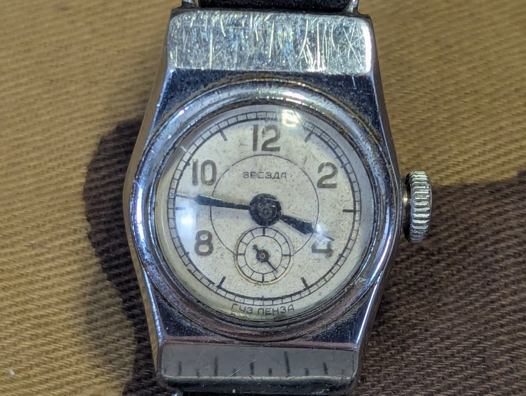 Post War Small Soviet Watch WORKING (Bad Strap) — image 5