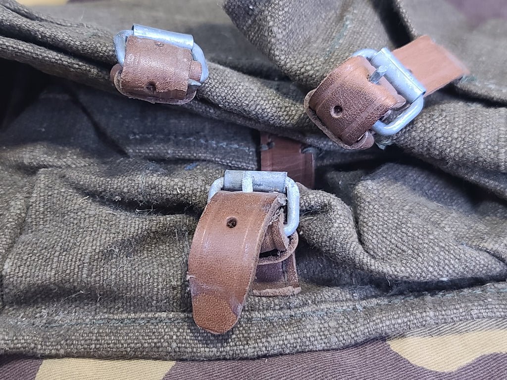 Soviet 3 Cell Grenade Pouch — image 6