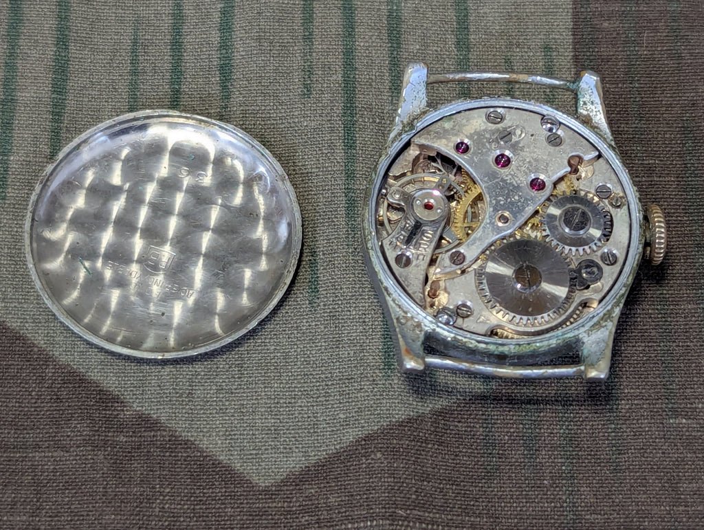 Suizex Small French Wrist Watch Swiss Movement WORKING — image 7