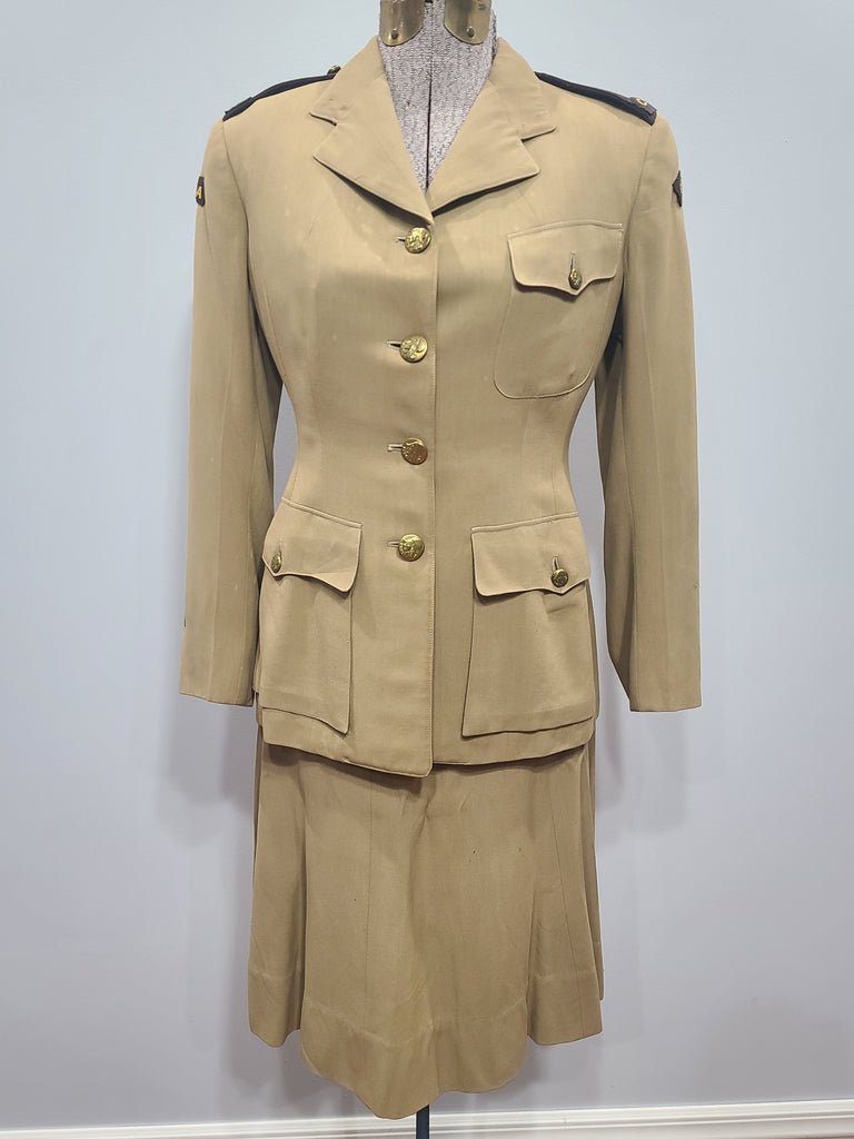 CWAC Canadian WAC Uniform: Jacket and Skirt(B-34' W-24.5' H-34') — image 2