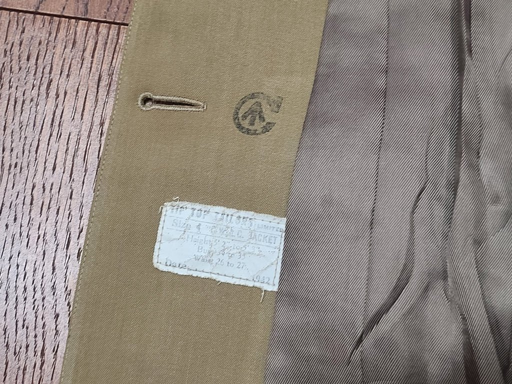 CWAC Canadian WAC Uniform: Jacket and Skirt(B-34' W-24.5' H-34') — image 27