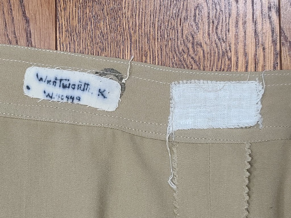 CWAC Canadian WAC Uniform: Jacket and Skirt(B-34' W-24.5' H-34') — image 31