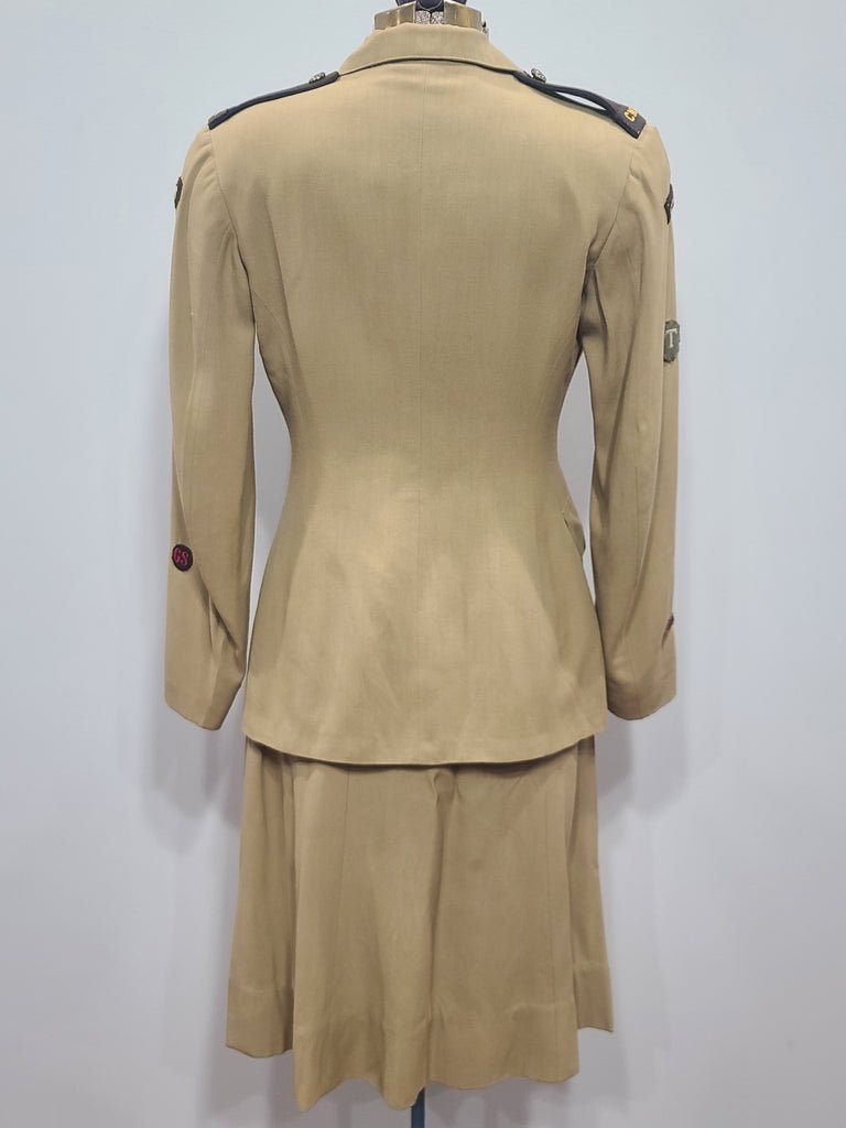 CWAC Canadian WAC Uniform: Jacket and Skirt(B-34' W-24.5' H-34') — image 4