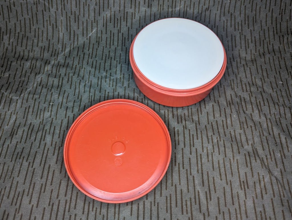 East German Fat Dish with Liner — image 3