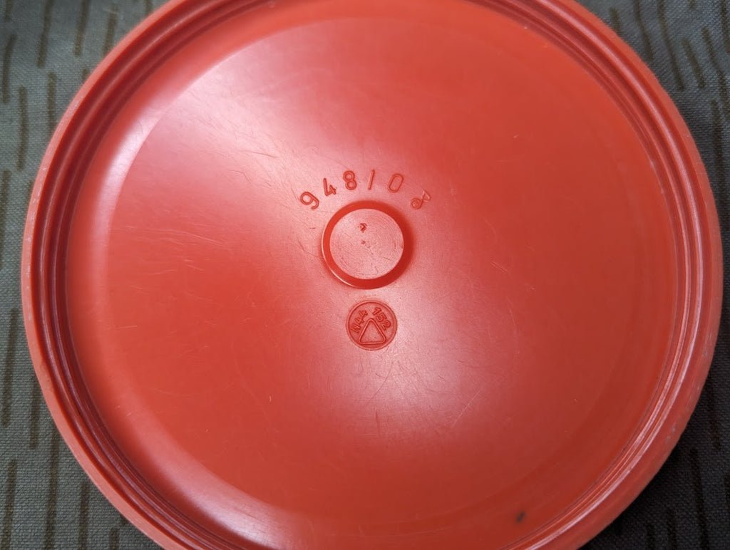 East German Fat Dish with Liner — image 4