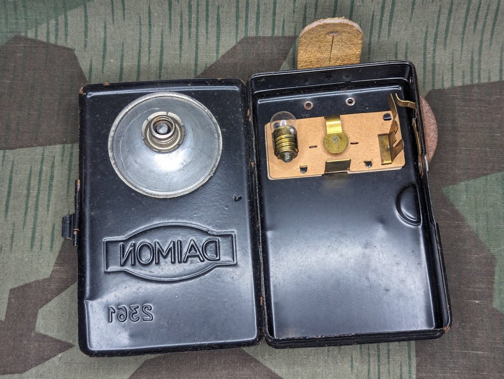 Daimon 2361 Flashlight with Button Tab — image 2