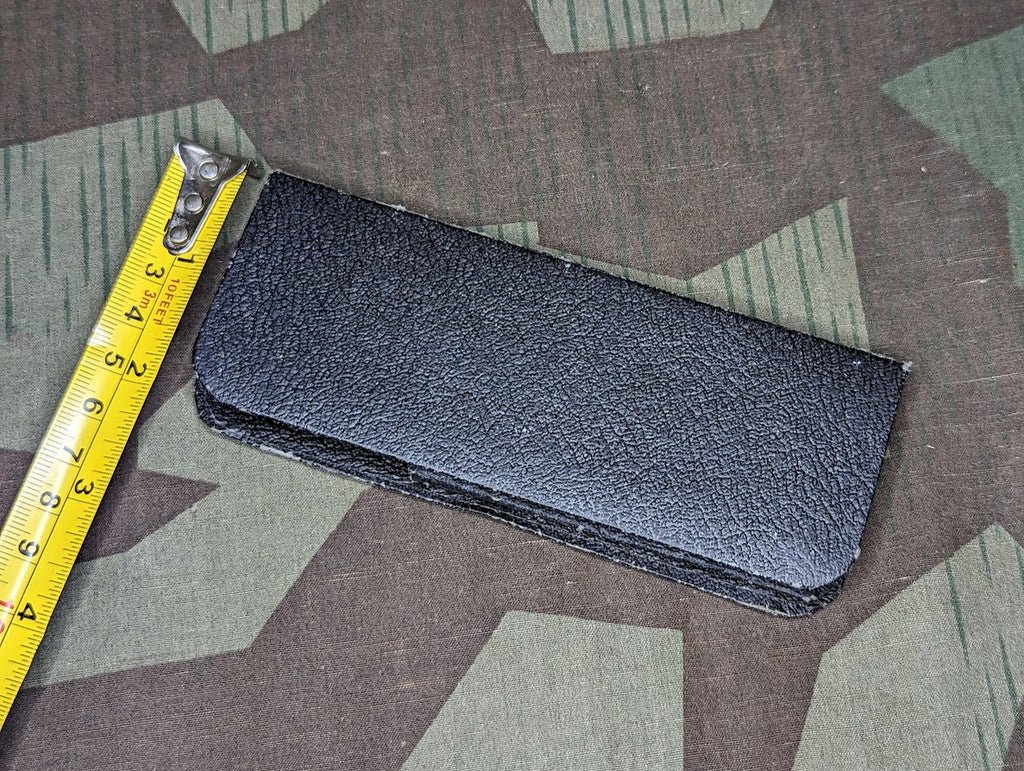 Red Pocket Comb with Mirror — image 5