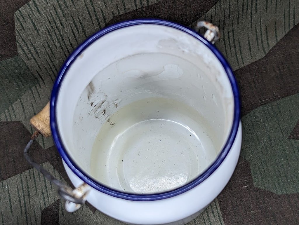 Hungarian 1L Enamel Water Can — image 4