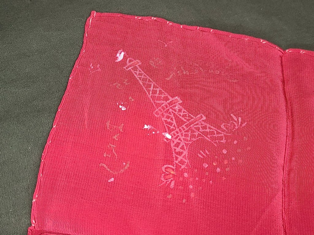 Souvenir of Paris 1945 Red Hankie — image 5