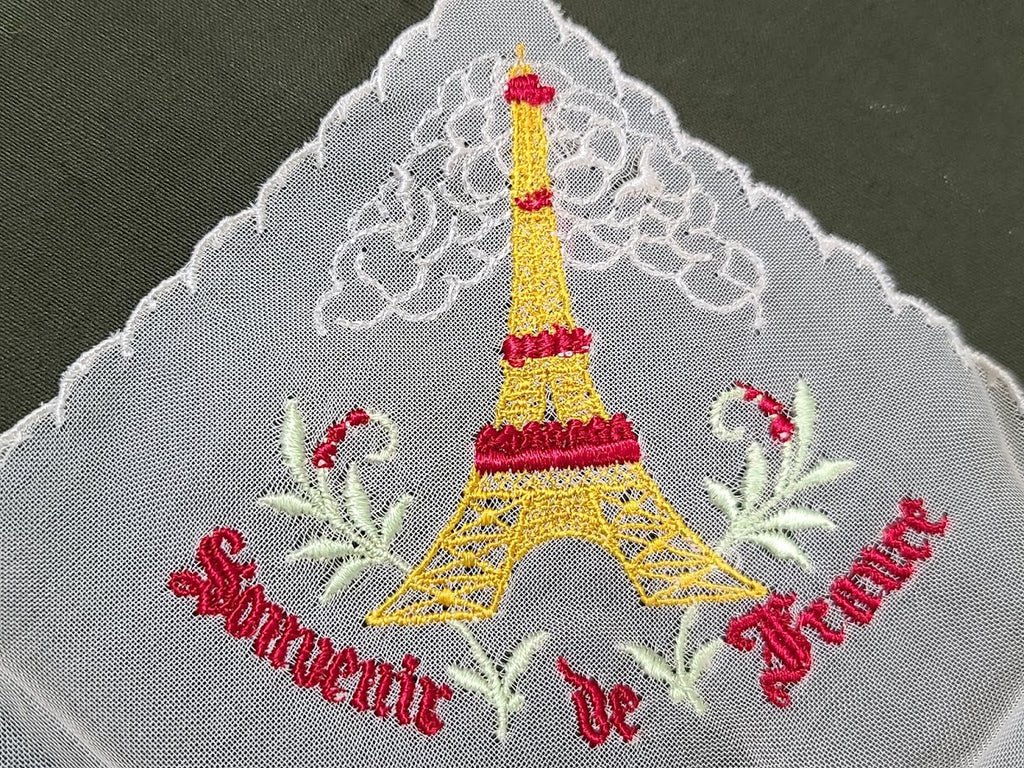 Souvenir de France Eiffel Tower Hankie — image 3