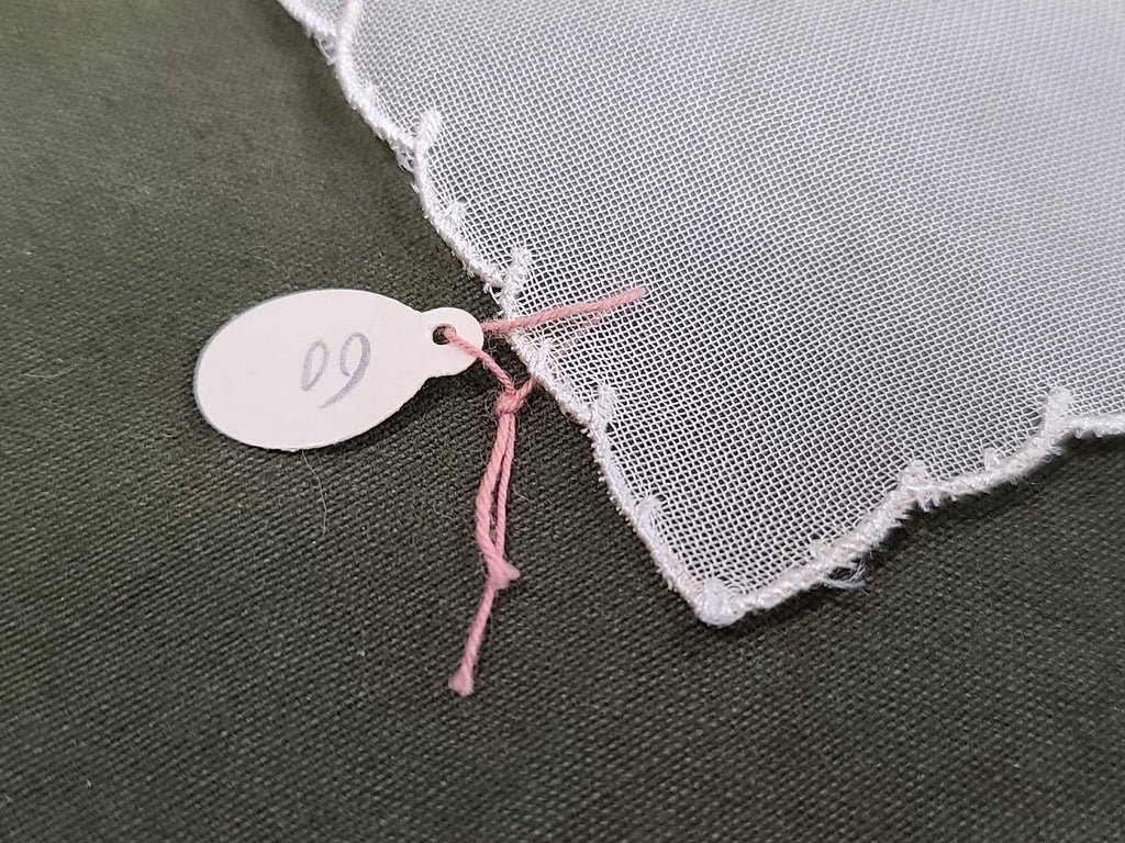 Souvenir de France Eiffel Tower Hankie — image 5