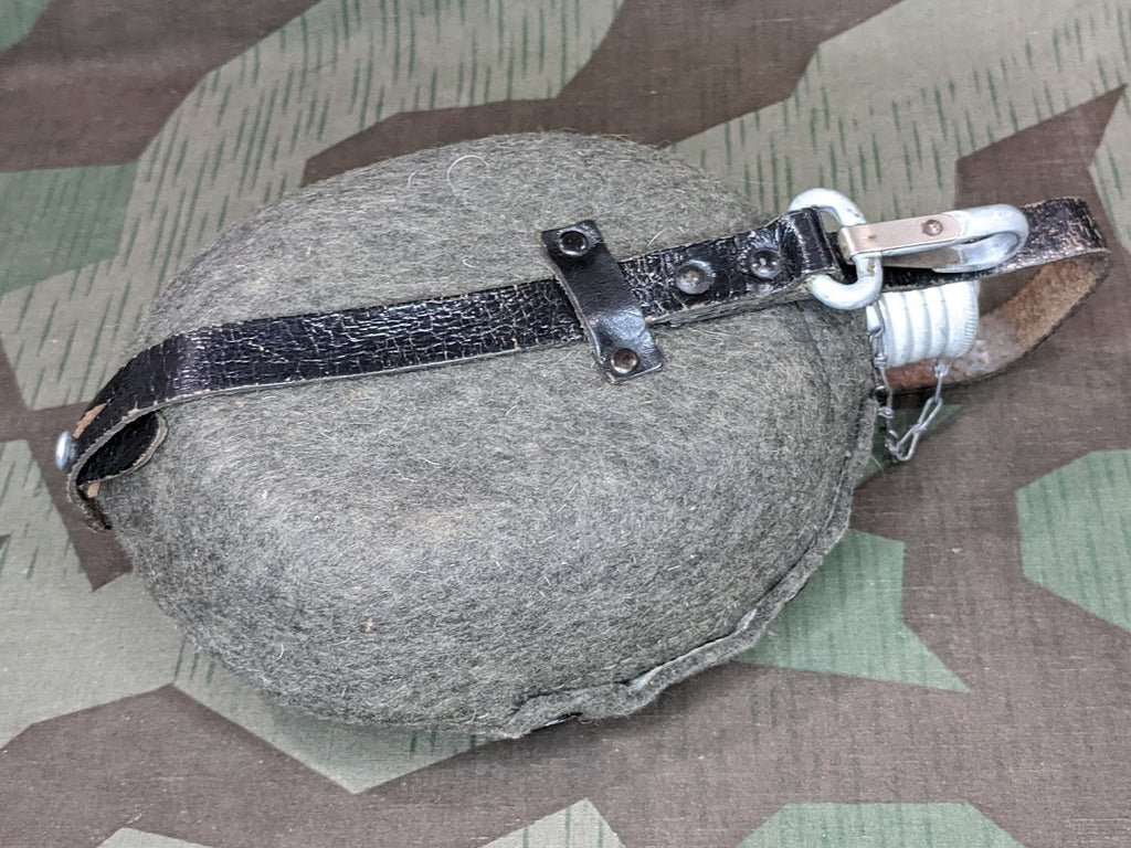 Early East German Canteen (No Cup) — image 2