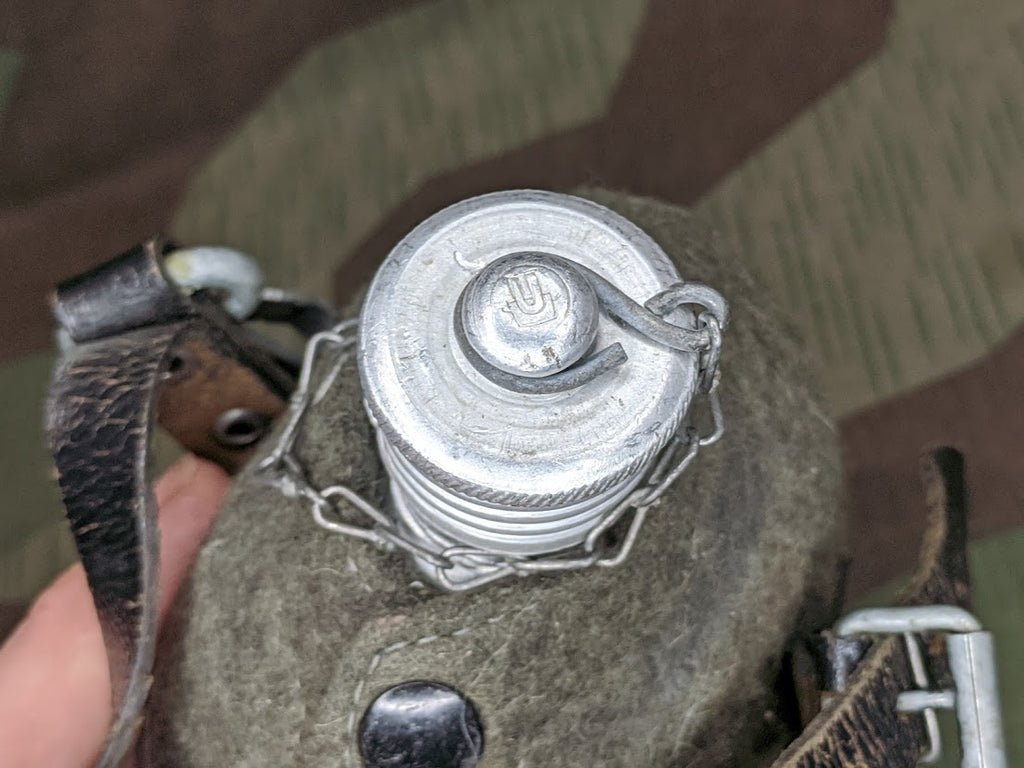Early East German Canteen (No Cup) — image 3