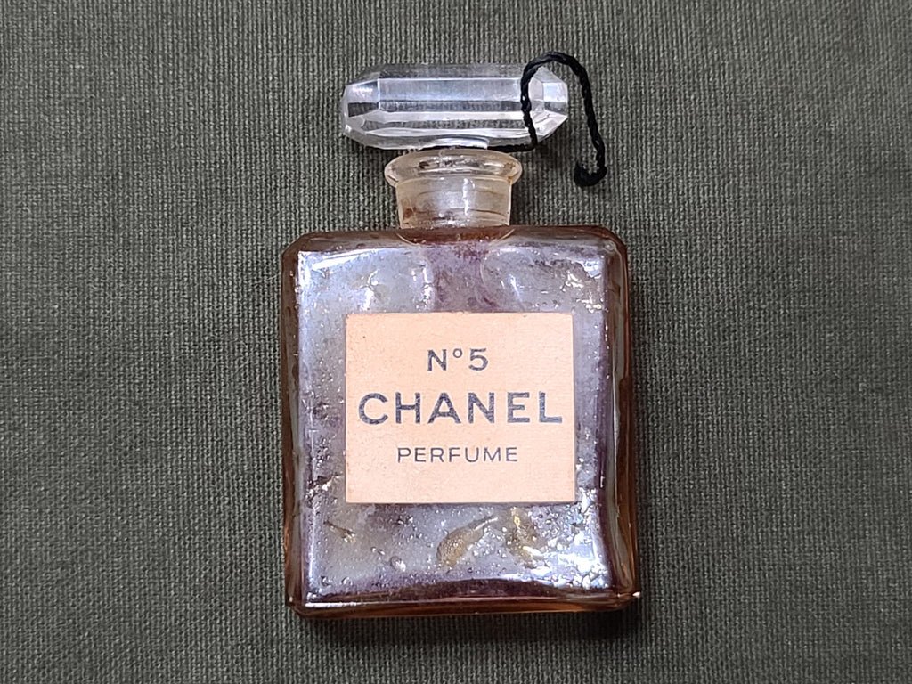 Chanel No. 5 Small Perfume Bottle — image 3