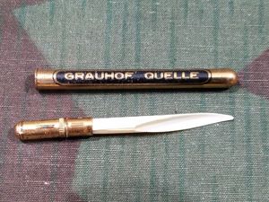 Grauhof Quelle Thing (Snuff Spoon?)