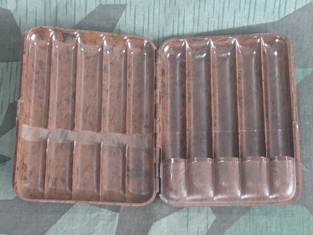 Brown Bakelite Cigar Case — image 3