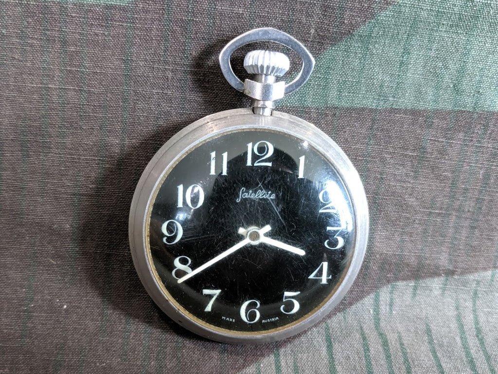 Pocket Watch in Protector with Chain — image 5
