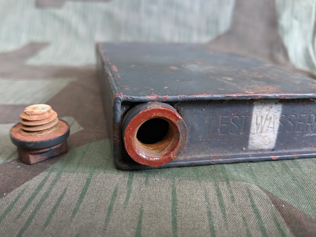 Distilled Water Can for Batteries — image 6