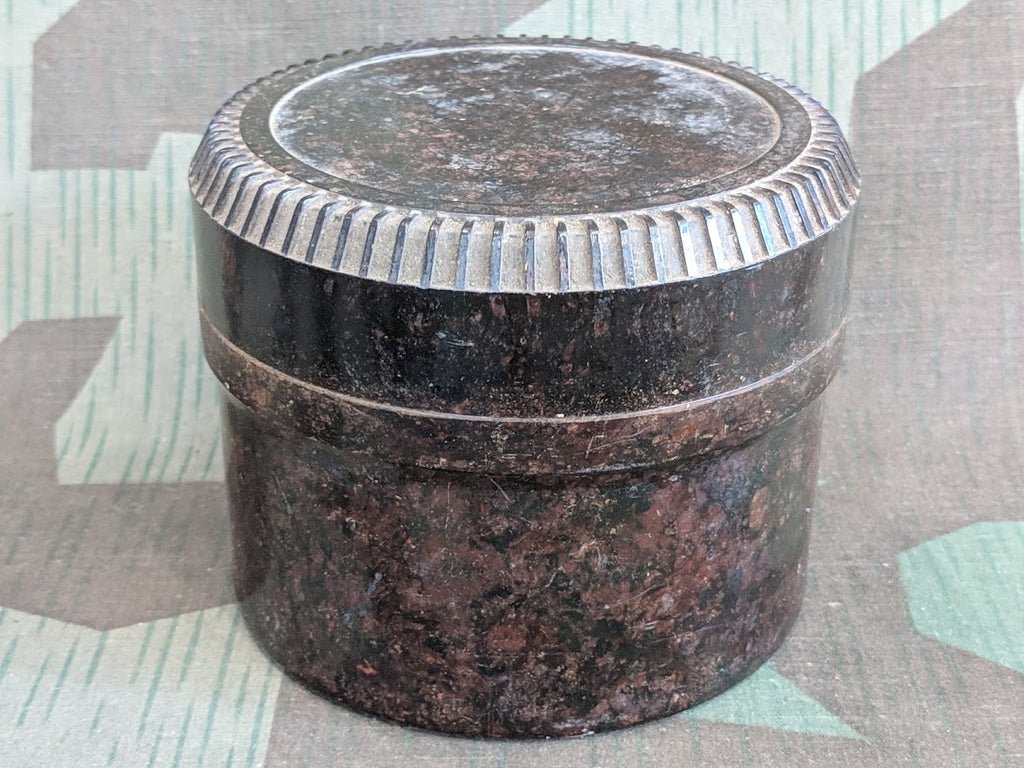 1945 Bakelite Container — image 2