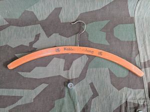Kübler-Kleidung Orange Wooden Hanger
